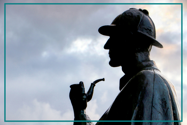 Sherlock Holmes statue silhouette